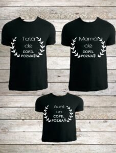 Set tricouri negre pentru familie cu mesaje personalizate