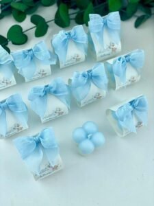 Lumanari parfumate albastre in cutiute elegante cu funda cadou pentru evenimente speciale Gifts-Heaven